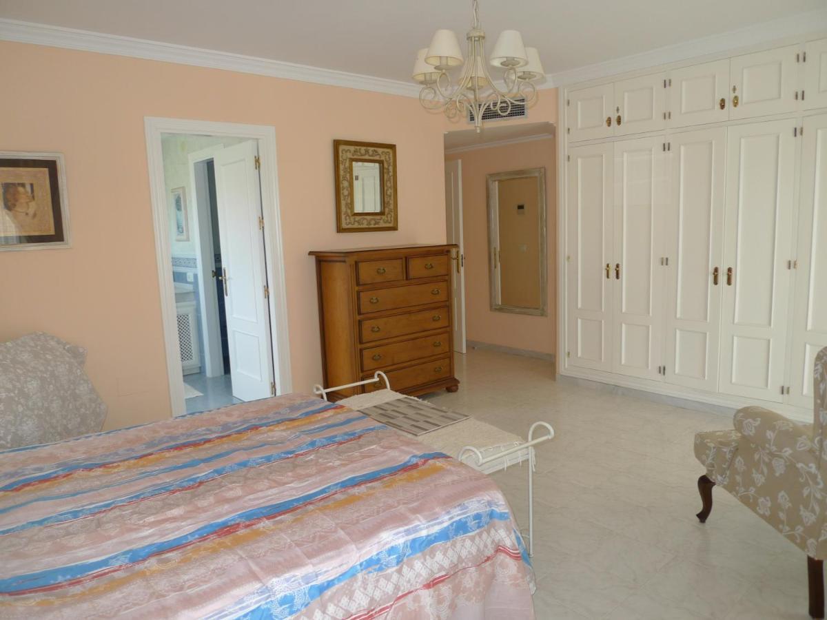 Torrox Costa Beachfront Apartment Exterior photo