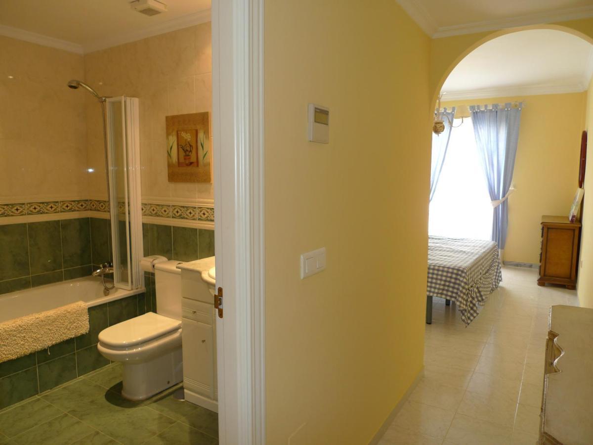 Torrox Costa Beachfront Apartment Exterior photo