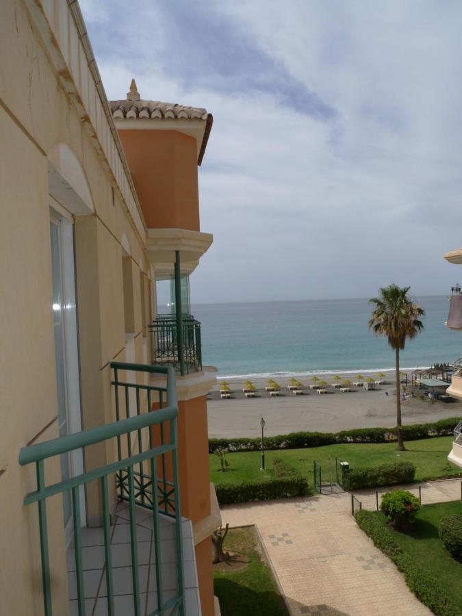 Torrox Costa Beachfront Apartment Exterior photo