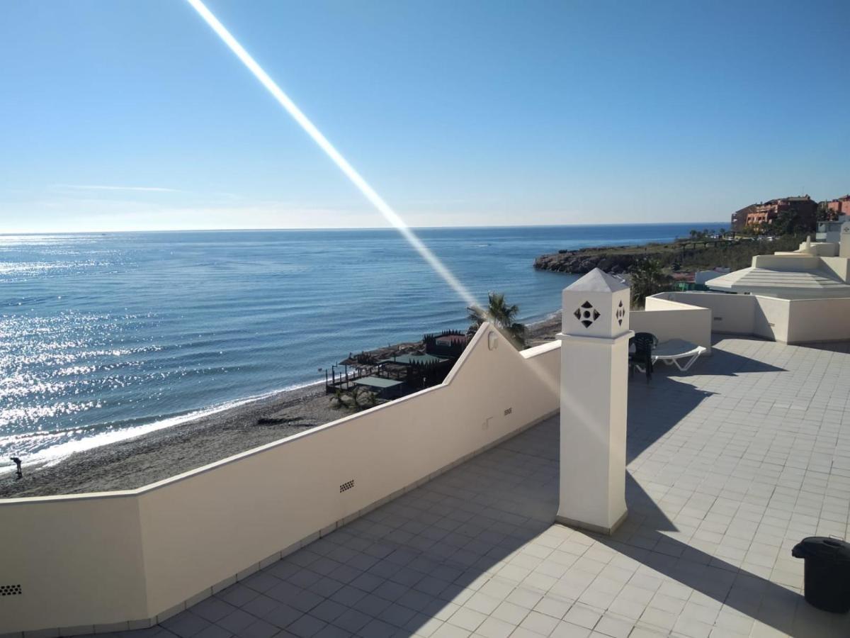 Torrox Costa Beachfront Apartment Exterior photo