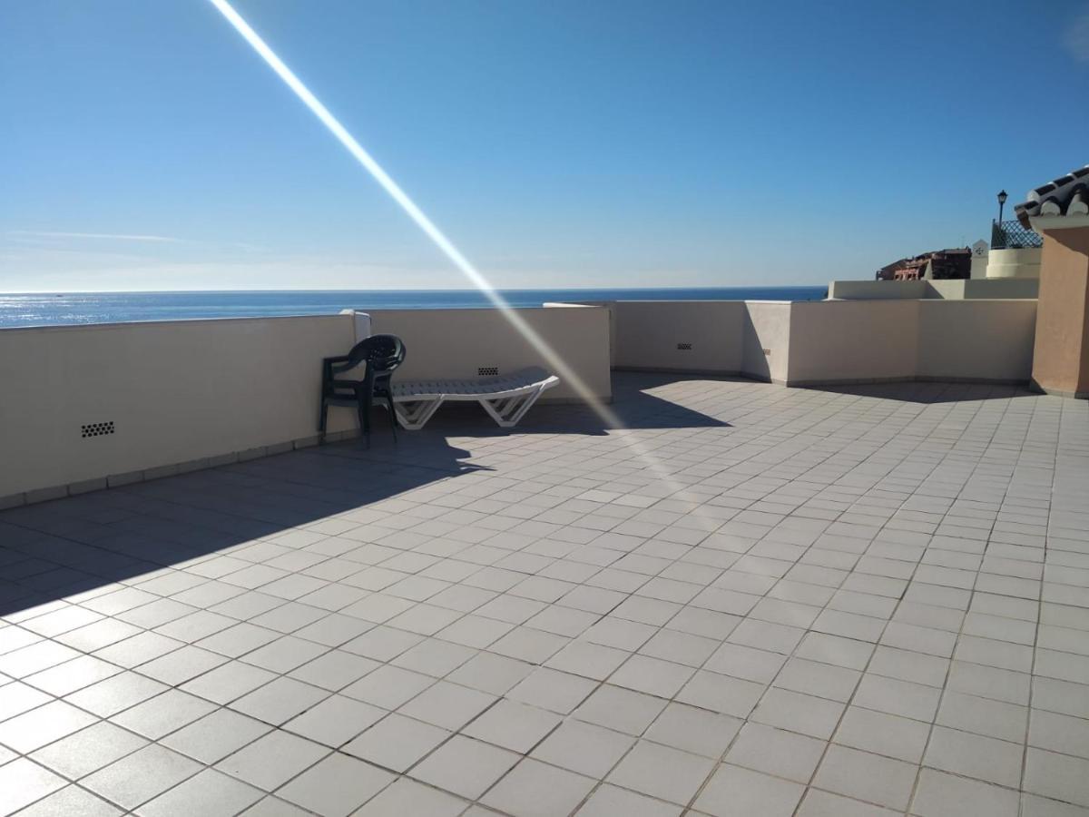 Torrox Costa Beachfront Apartment Exterior photo