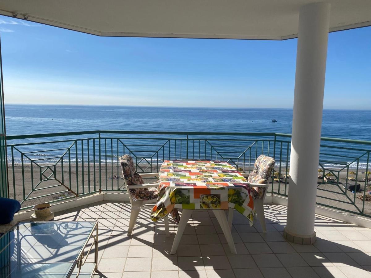 Torrox Costa Beachfront Apartment Exterior photo