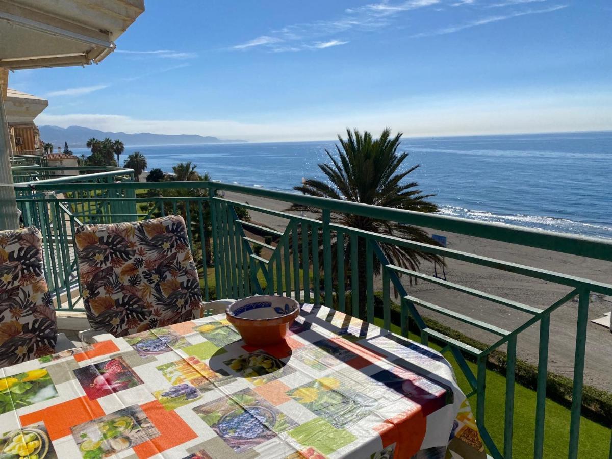 Torrox Costa Beachfront Apartment Exterior photo