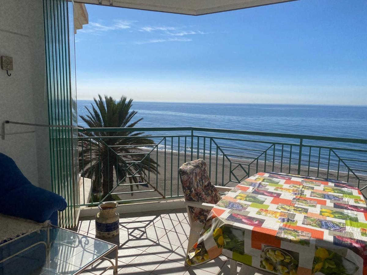 Torrox Costa Beachfront Apartment Exterior photo