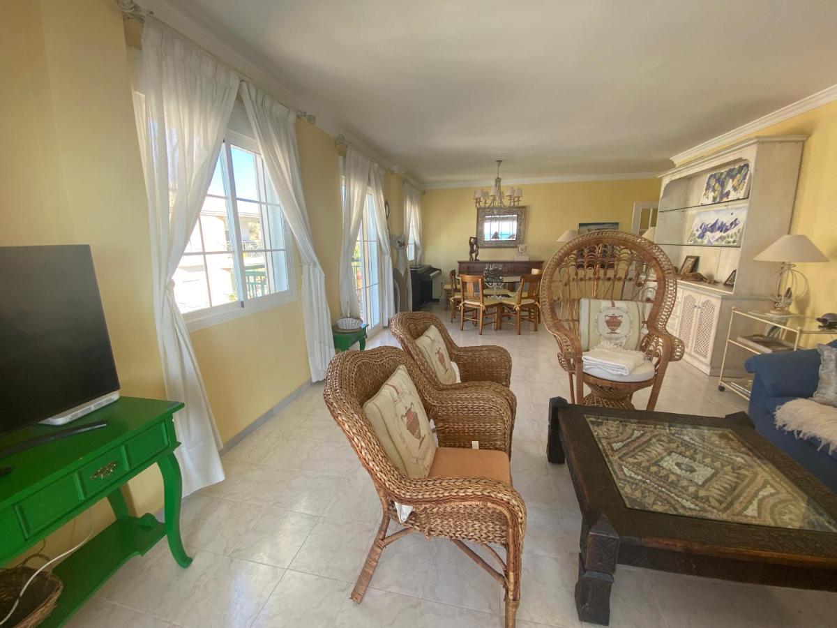 Torrox Costa Beachfront Apartment Exterior photo