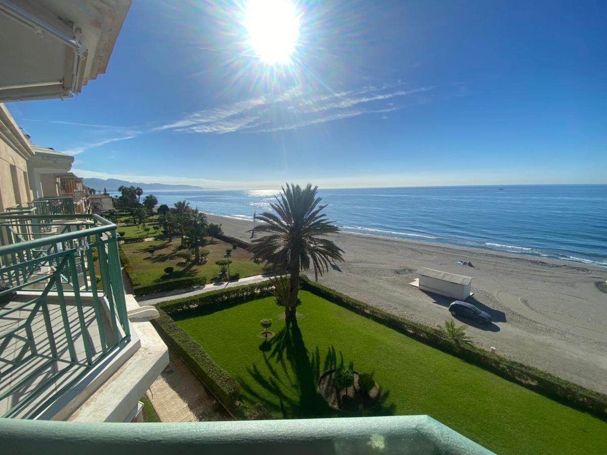 Torrox Costa Beachfront Apartment Exterior photo